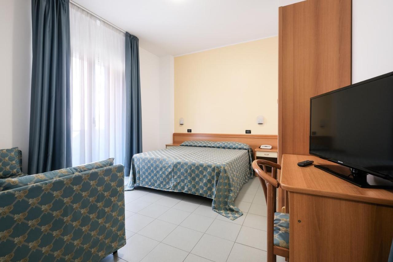 Hotel Thea Bellaria-Igea Marina Zewnętrze zdjęcie