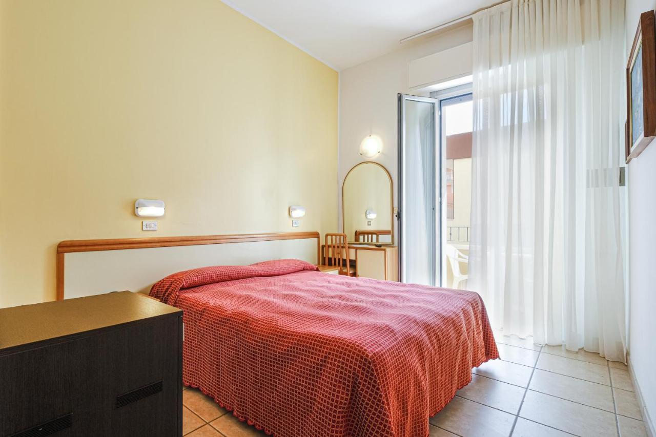 Hotel Thea Bellaria-Igea Marina Zewnętrze zdjęcie